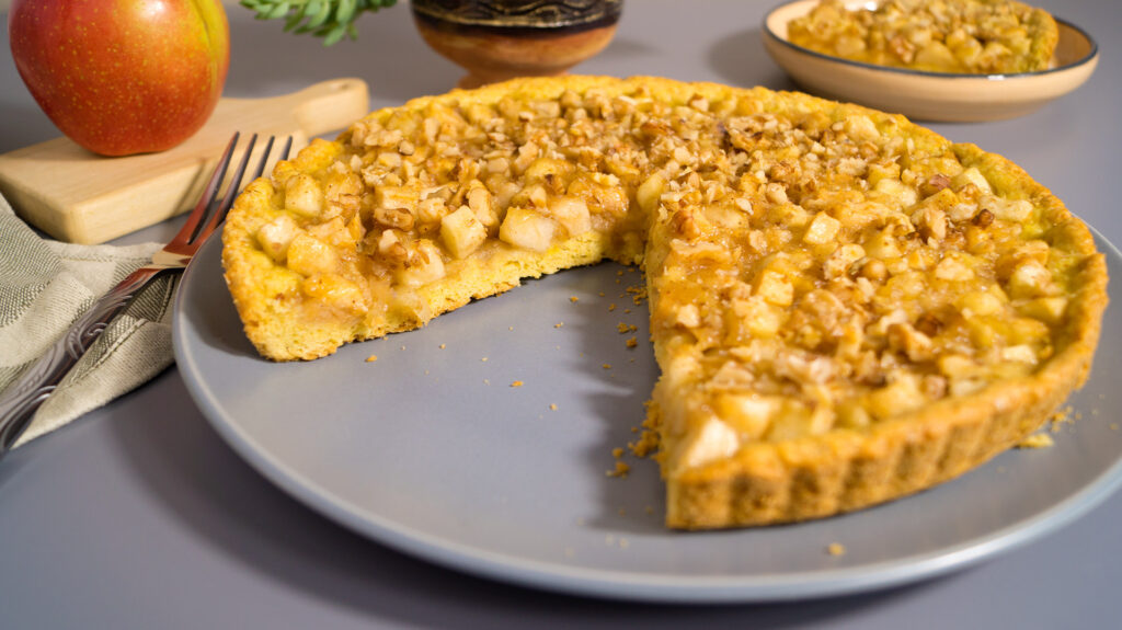 Песочный пирог с яблоками