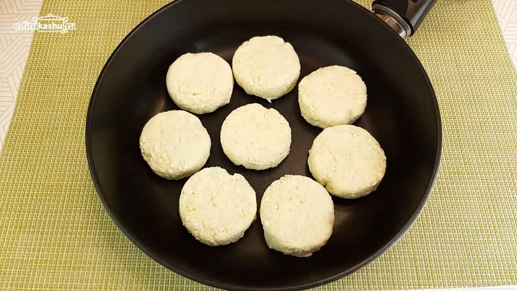 сырники из творога на сковороде