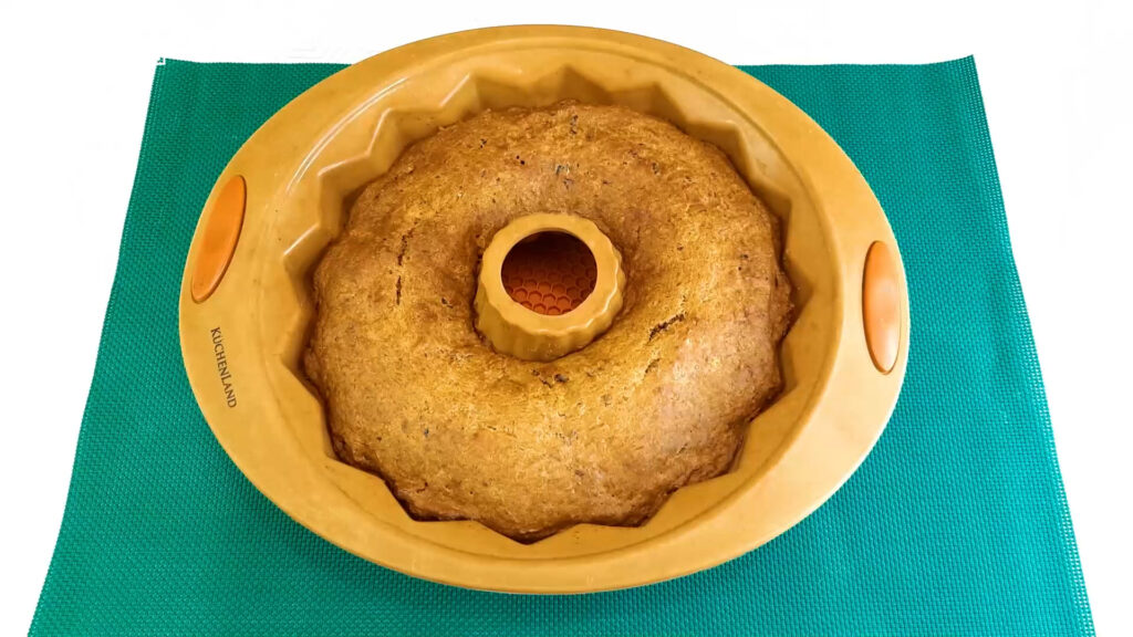 Кекс с черносливом