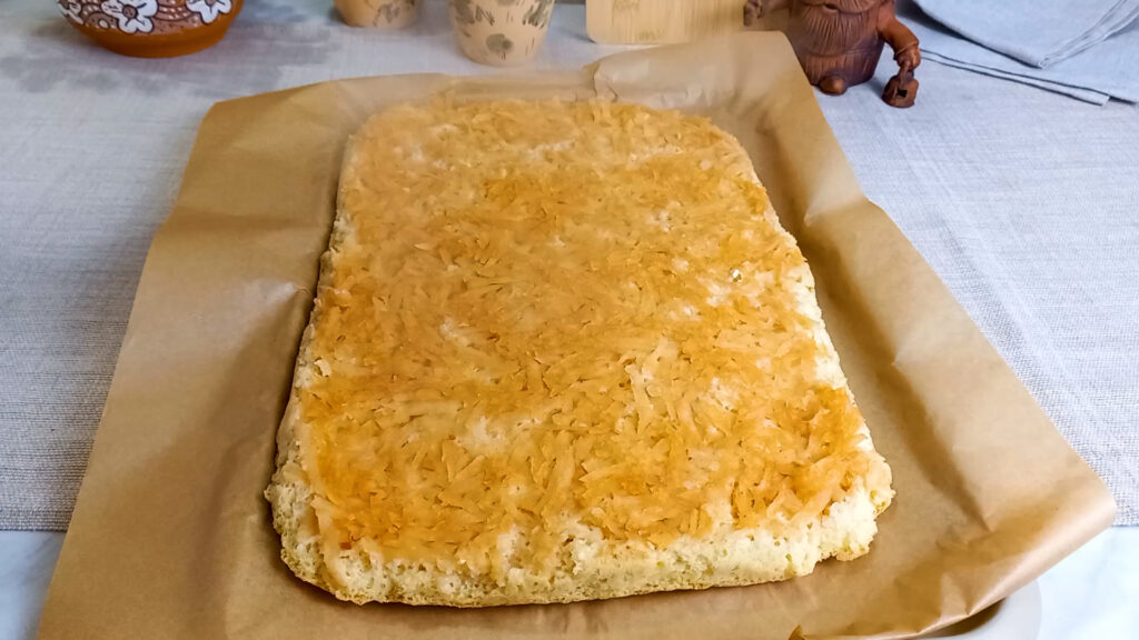 Рулет с яблоками